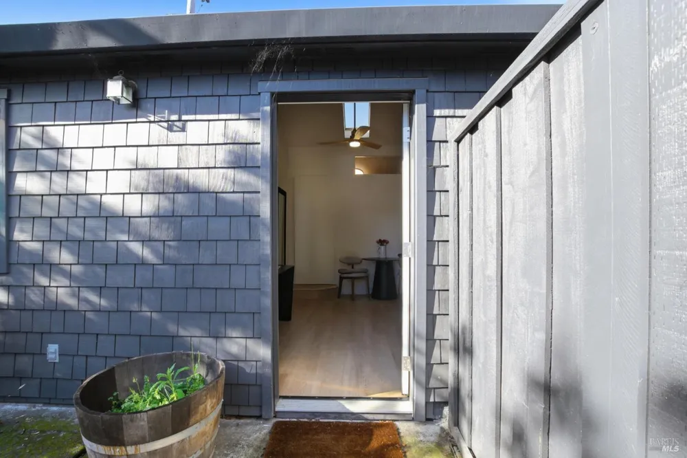 1433 Oak Avenue St. Helena, CA 94574