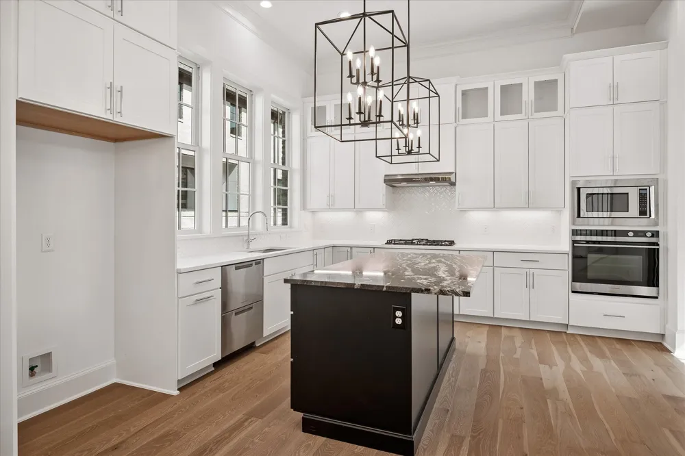 5033 Magnolia Circle Addison, TX 75001