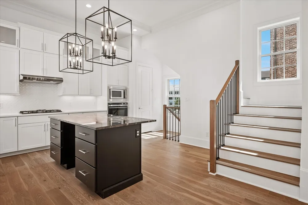 5033 Magnolia Circle Addison, TX 75001