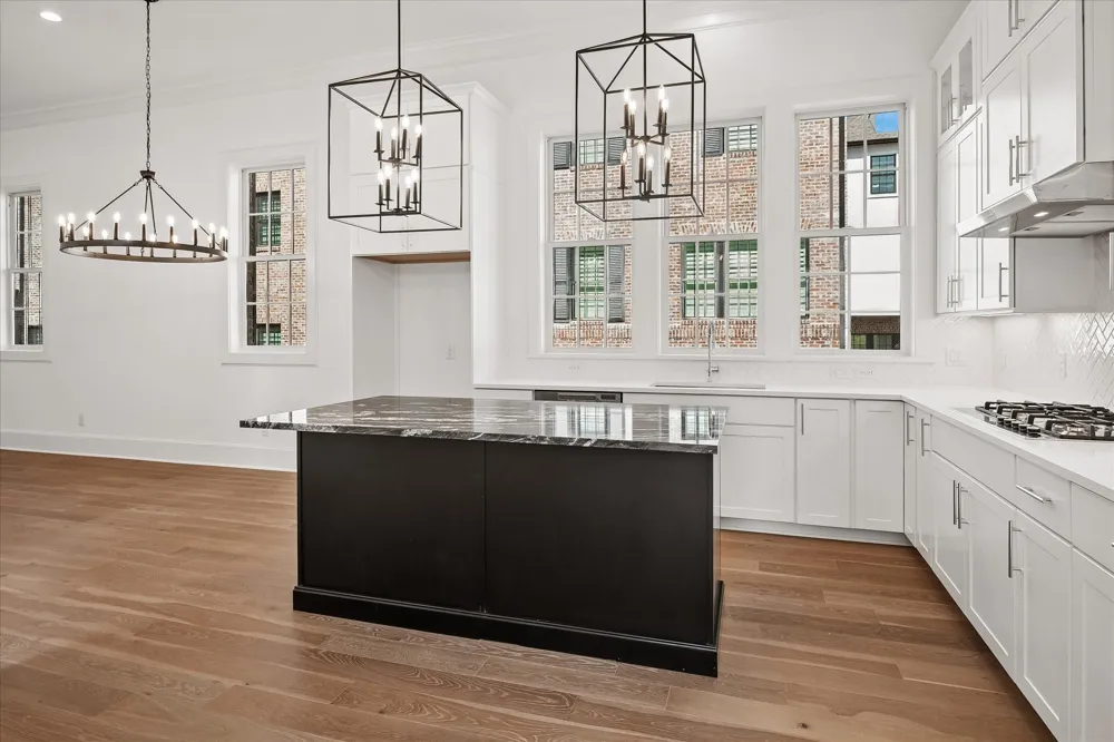 5033 Magnolia Circle Addison, TX 75001