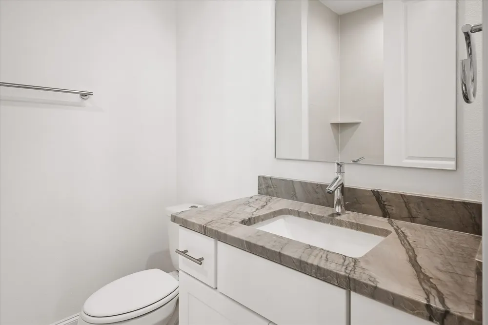 5033 Magnolia Circle Addison, TX 75001