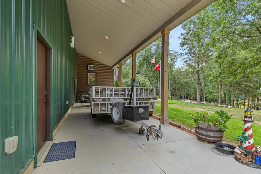 781 Hopkins Road Lyons, MI 48851