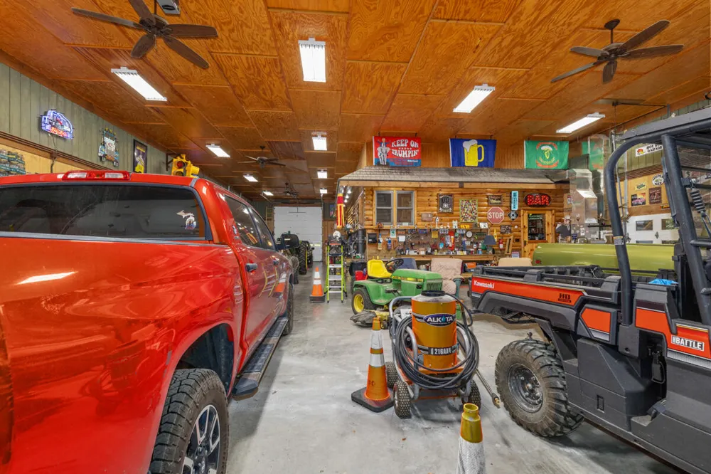 781 Hopkins Road Lyons, MI 48851