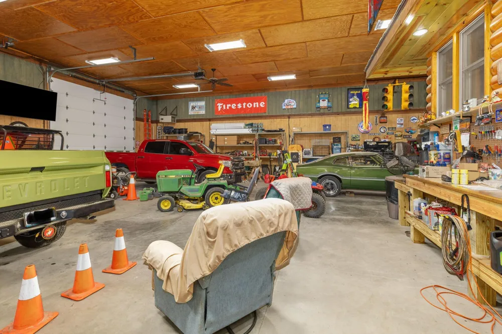 781 Hopkins Road Lyons, MI 48851