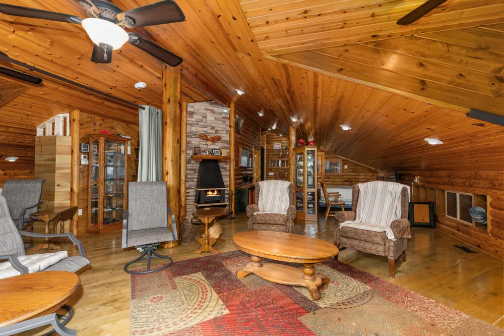 781 Hopkins Road Lyons, MI 48851