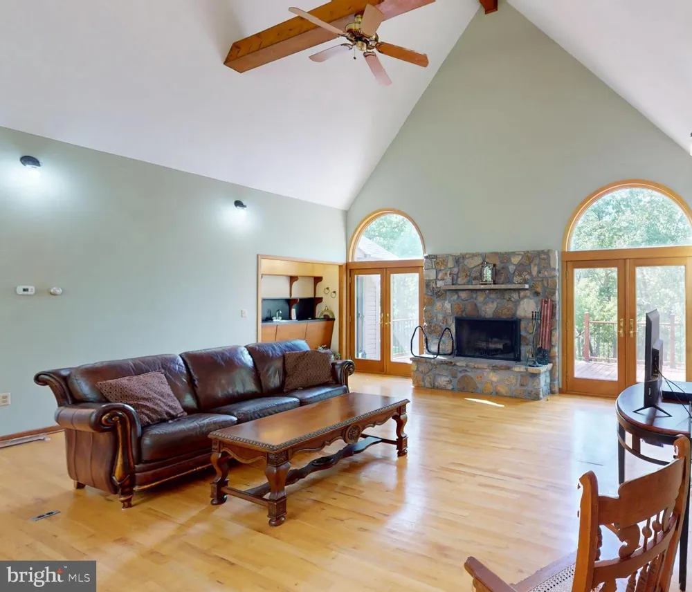 500 MARYVALE LANE Petersburg, WV 26847