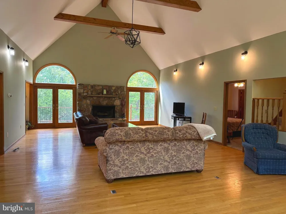 500 MARYVALE LANE Petersburg, WV 26847