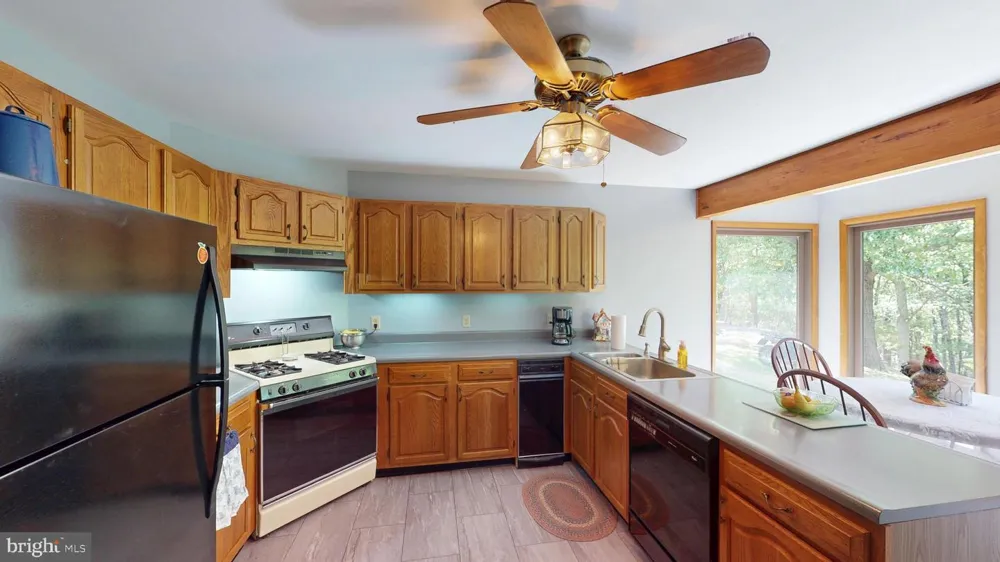 500 MARYVALE LANE Petersburg, WV 26847