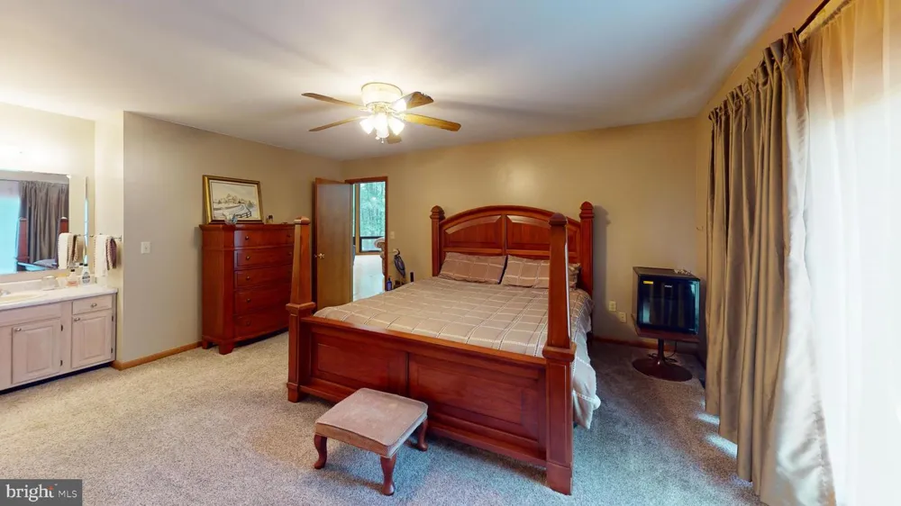 500 MARYVALE LANE Petersburg, WV 26847