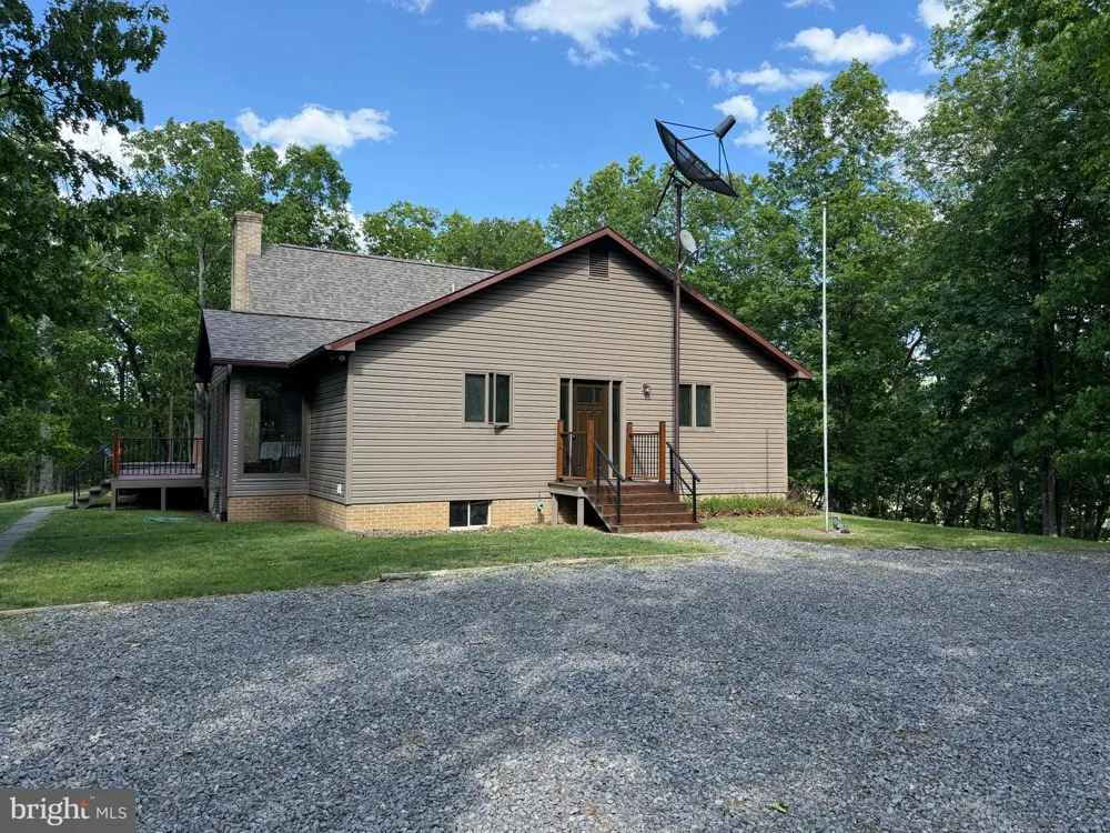 500 MARYVALE LANE Petersburg, WV 26847