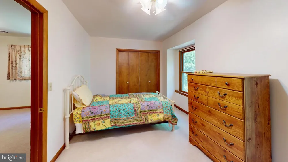 500 MARYVALE LANE Petersburg, WV 26847
