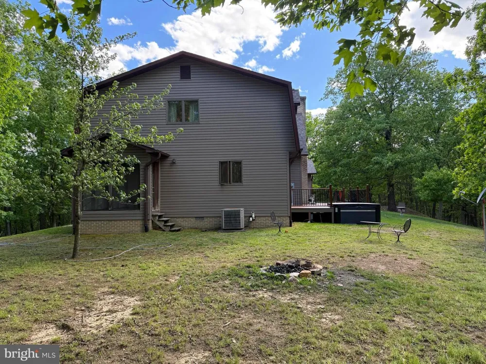 500 MARYVALE LANE Petersburg, WV 26847