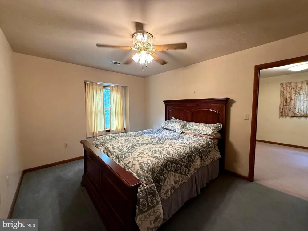 500 MARYVALE LANE Petersburg, WV 26847