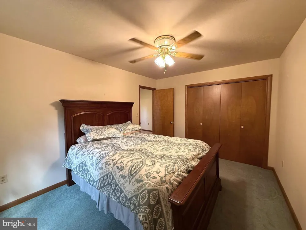 500 MARYVALE LANE Petersburg, WV 26847