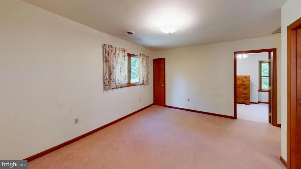 500 MARYVALE LANE Petersburg, WV 26847