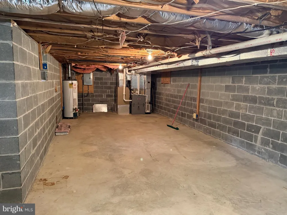 500 MARYVALE LANE Petersburg, WV 26847