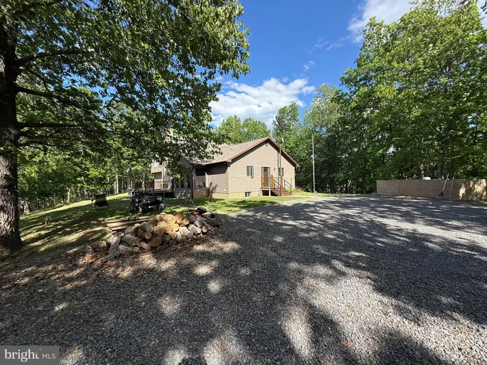 500 MARYVALE LANE Petersburg, WV 26847
