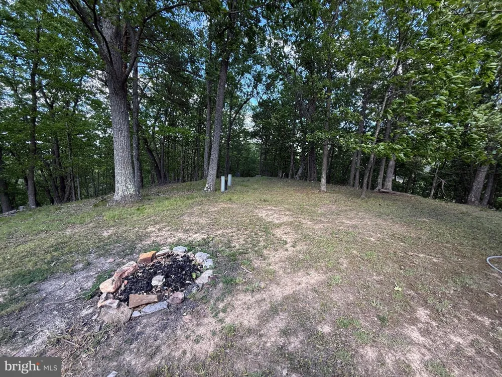 500 MARYVALE LANE Petersburg, WV 26847