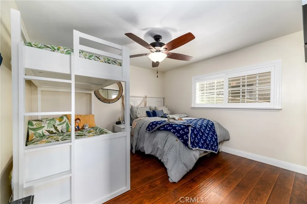 22376 W San Joaquin Canyon Lake, CA 92587