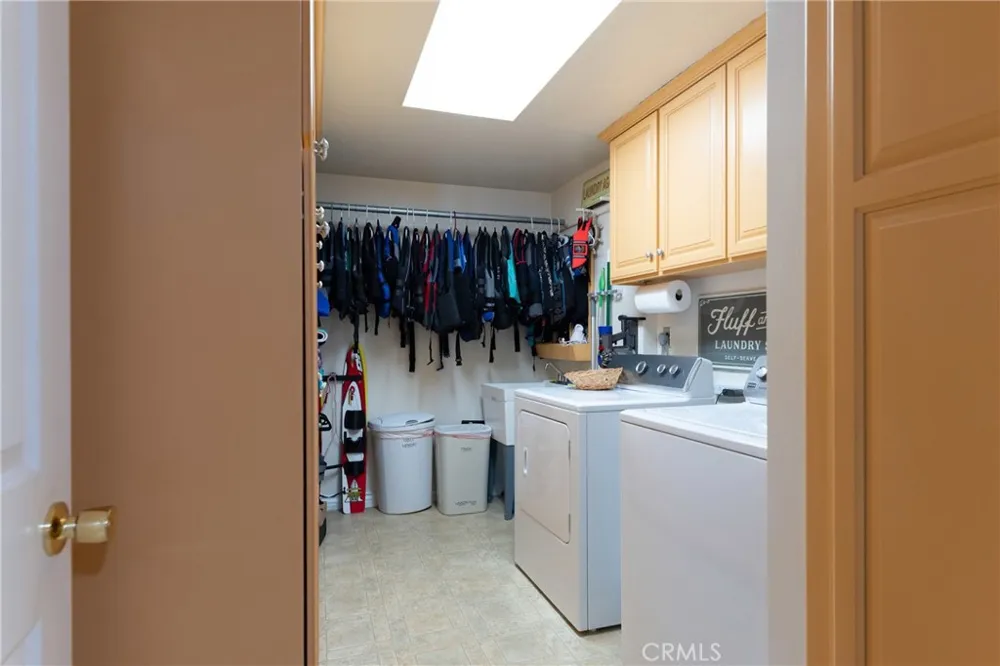 22376 W San Joaquin Canyon Lake, CA 92587