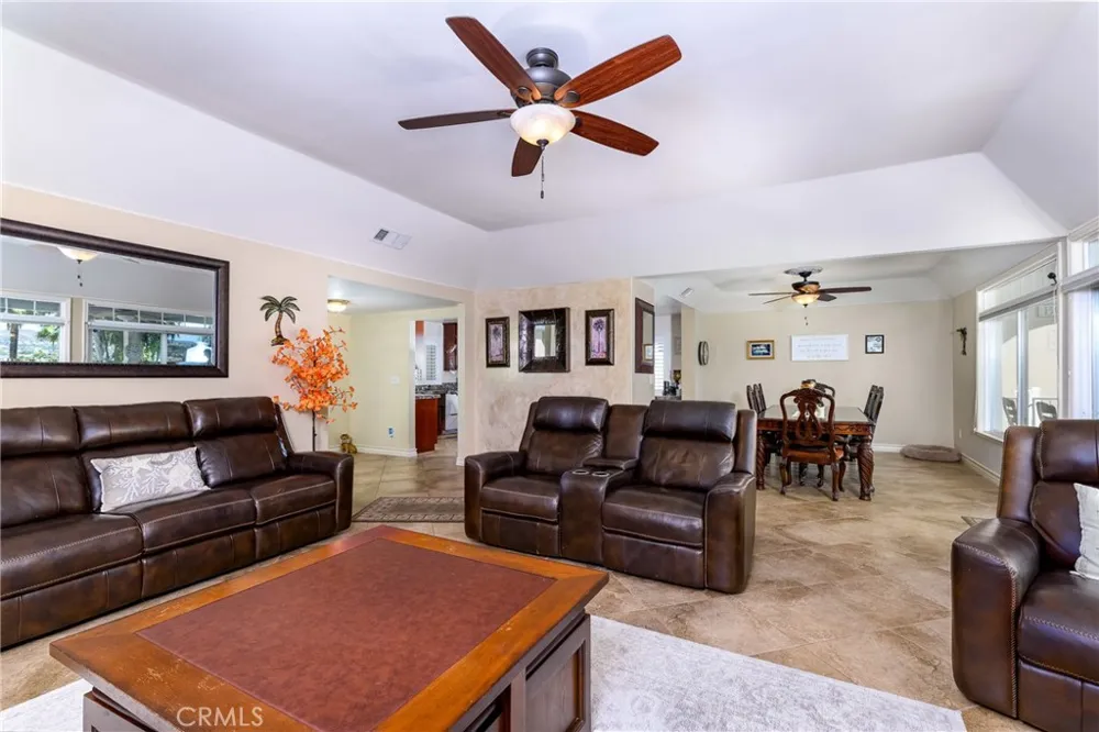 22376 W San Joaquin Canyon Lake, CA 92587