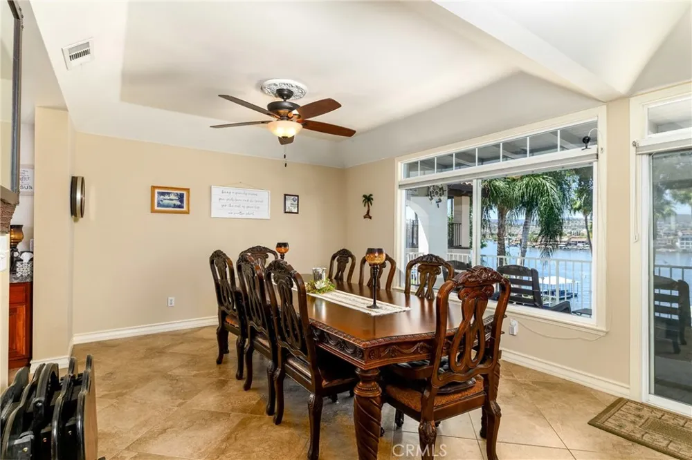 22376 W San Joaquin Canyon Lake, CA 92587