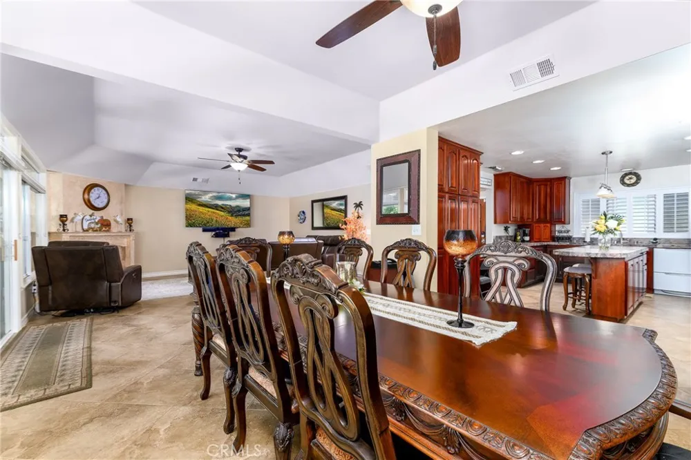 22376 W San Joaquin Canyon Lake, CA 92587