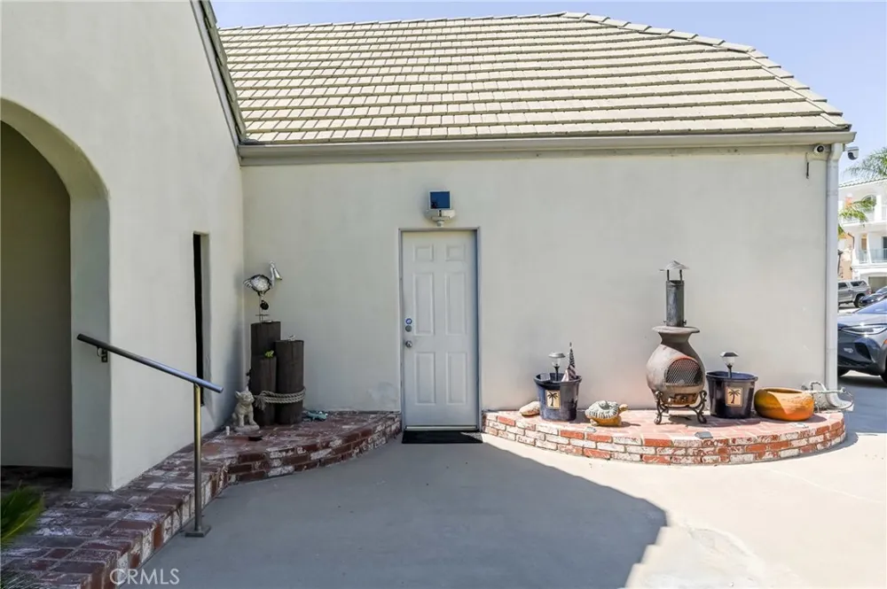 22376 W San Joaquin Canyon Lake, CA 92587