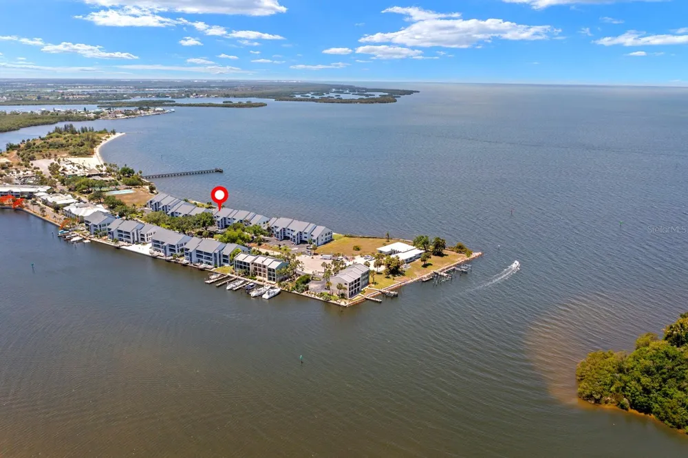 816 BAHIA DEL SOL DRIVE #23 Ruskin, FL 33570