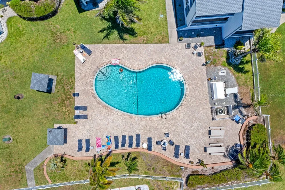 816 BAHIA DEL SOL DRIVE #23 Ruskin, FL 33570