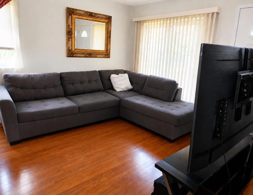 27392 Osmun Street Madison Heights City, MI 48071