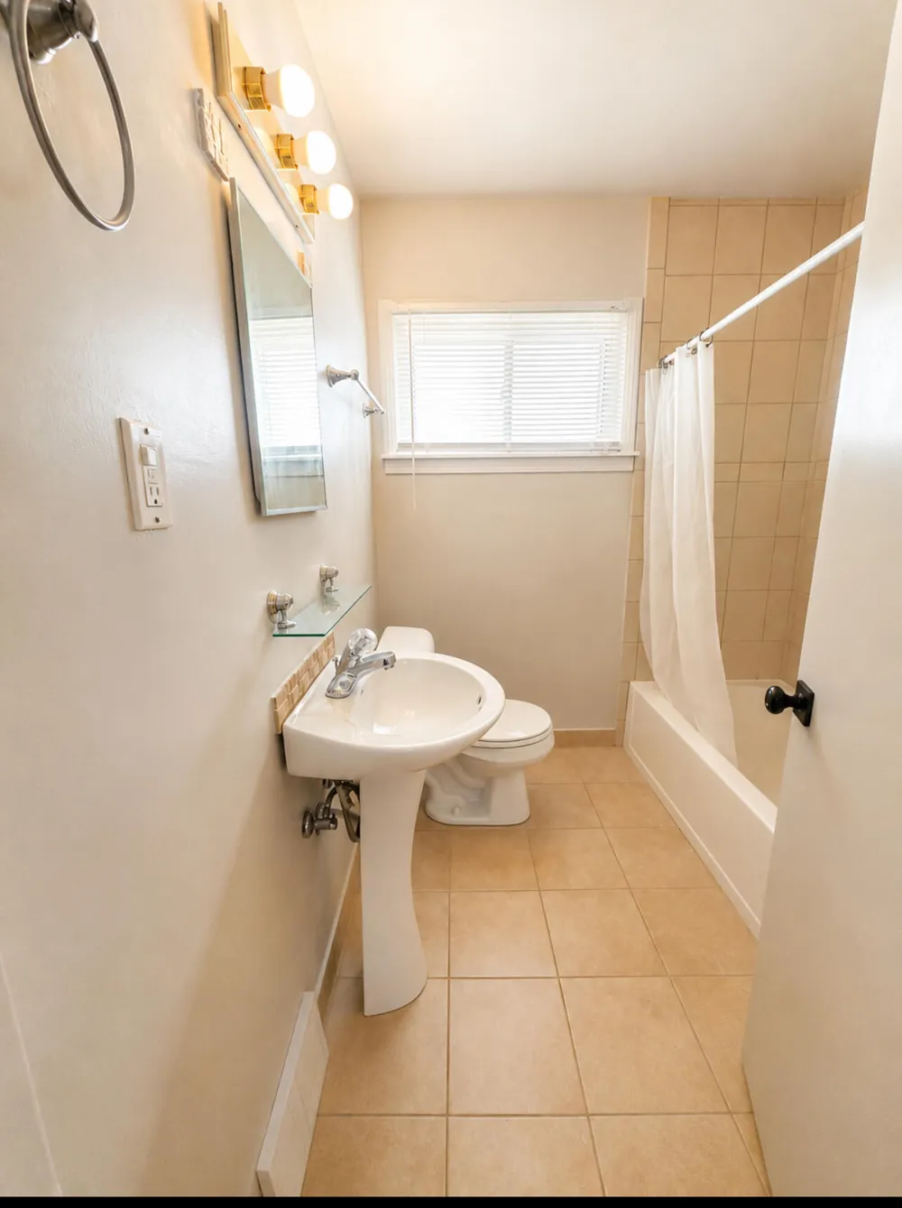 27392 Osmun Street Madison Heights City, MI 48071