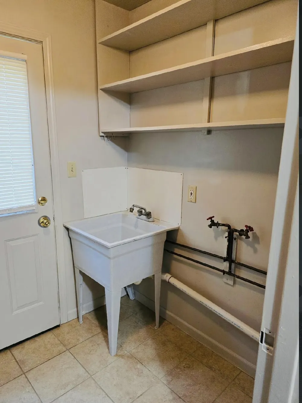 27392 Osmun Street Madison Heights City, MI 48071