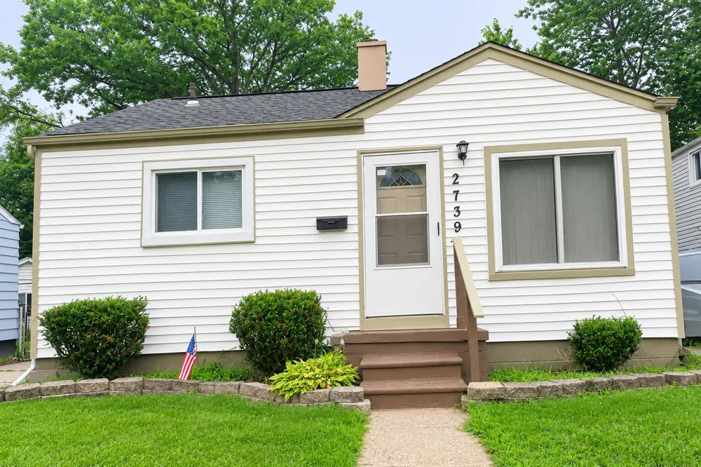 27392 Osmun Street Madison Heights City, MI 48071