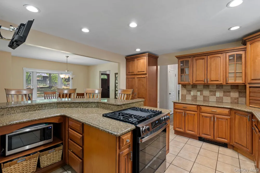 95 Pine Hill Road Highland Mills, NY 10930