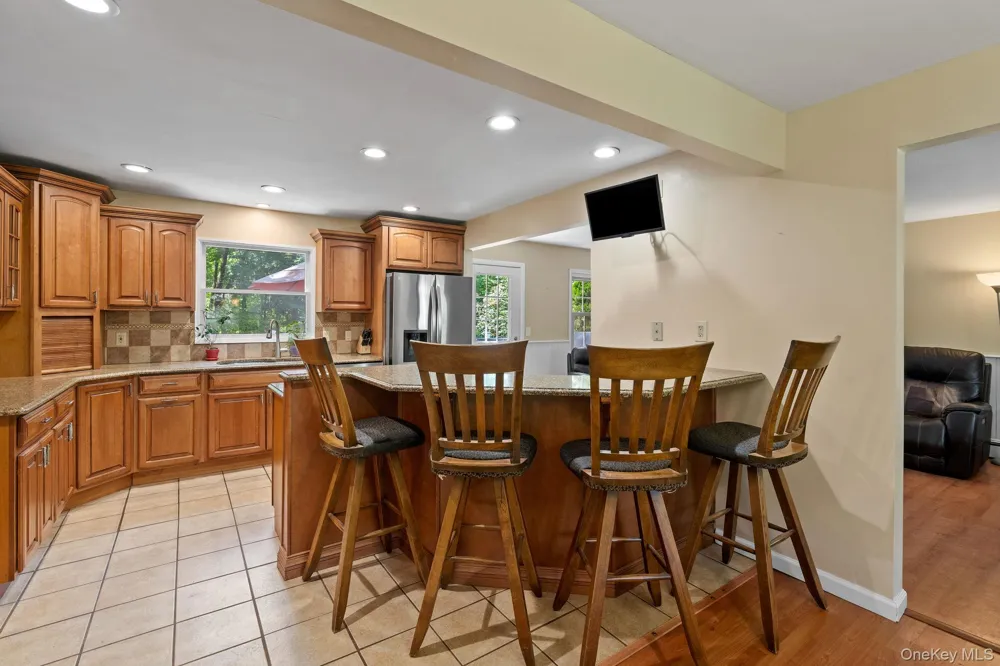 95 Pine Hill Road Highland Mills, NY 10930