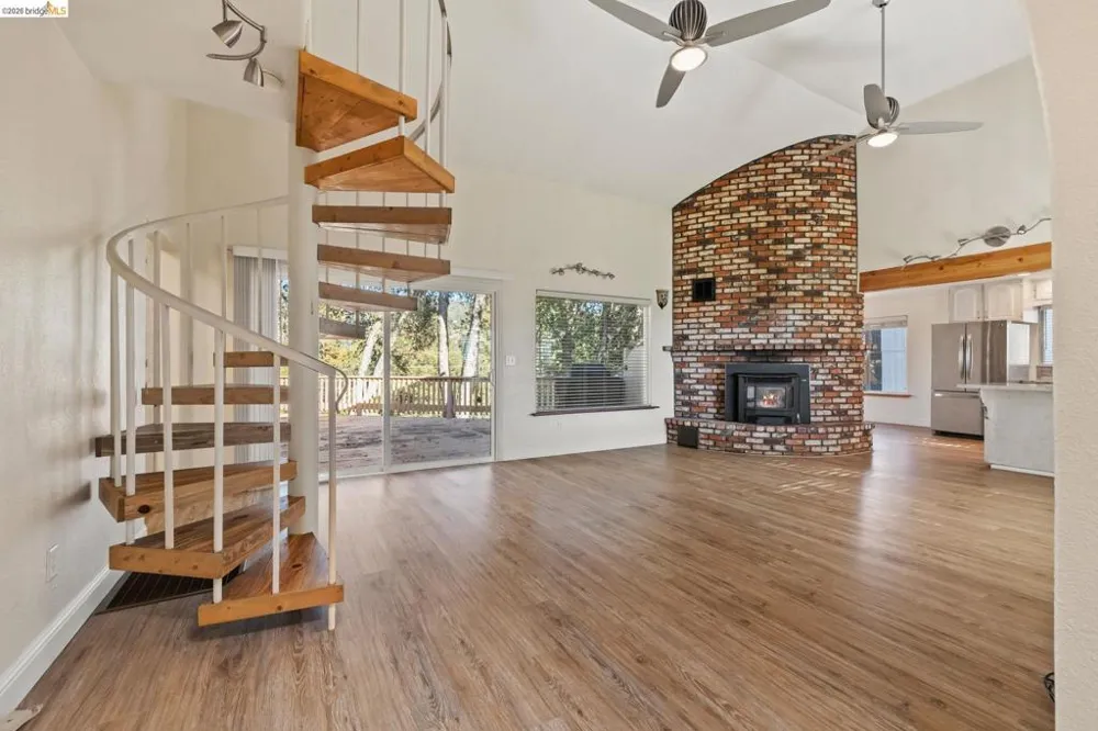 21916 Phoenix Lake Sonora, CA 95370