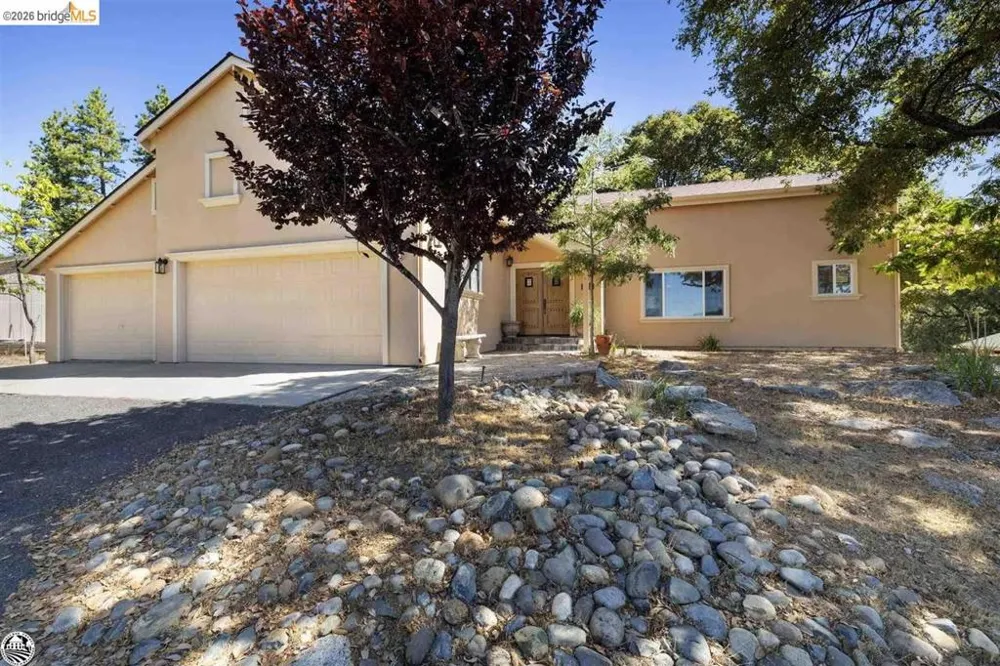 21916 Phoenix Lake Sonora, CA 95370