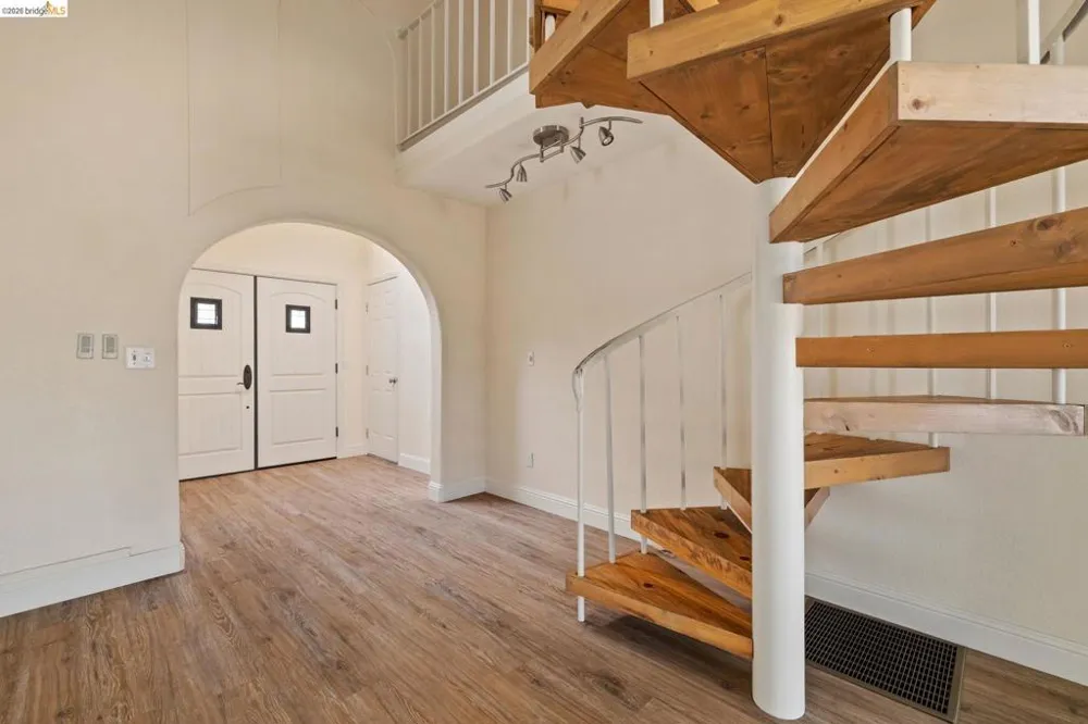 21916 Phoenix Lake Sonora, CA 95370