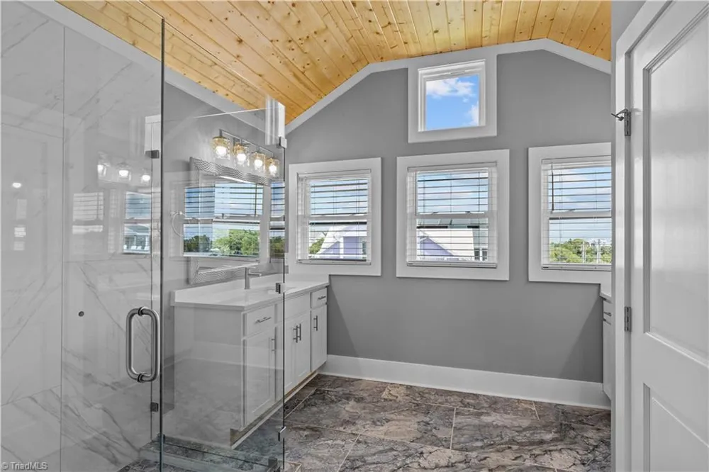 101 Melanie Street Emerald Isle, NC 28594