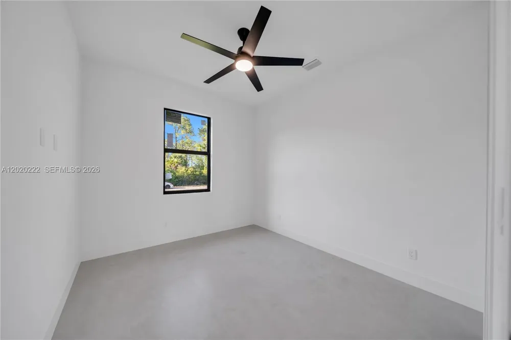 2813 40th St W Lehigh Acres, FL 33971