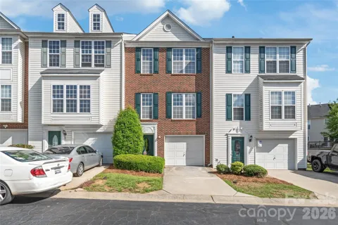 1707 Kashmir White Lane