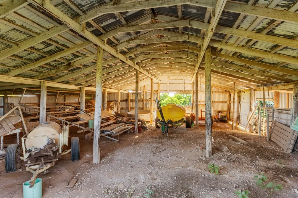 794 HWY 82 Montague, TX 76261