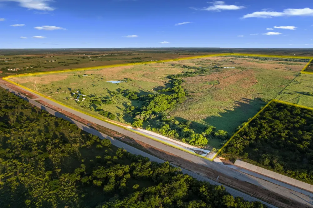 794 HWY 82 Montague, TX 76261