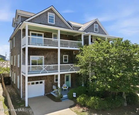 112 Robin Avenue #B