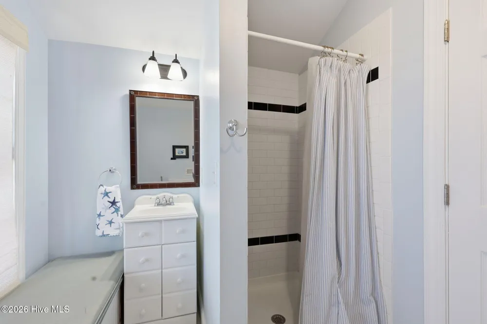 112 Robin Avenue #B Atlantic Beach, NC 28512