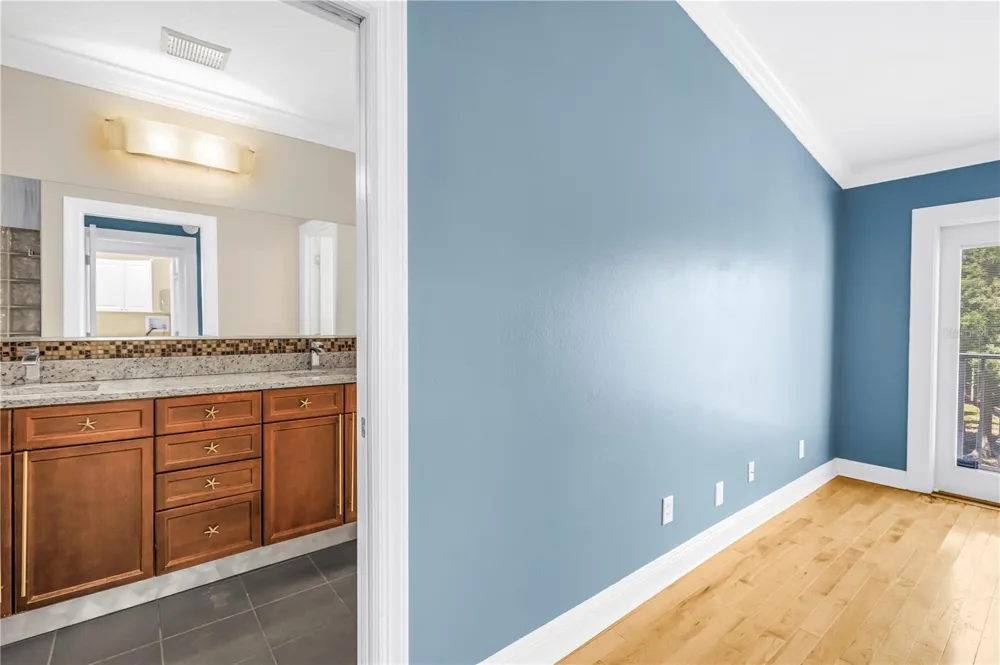409 BARCELONA DRIVE St Petersburg, FL 33716