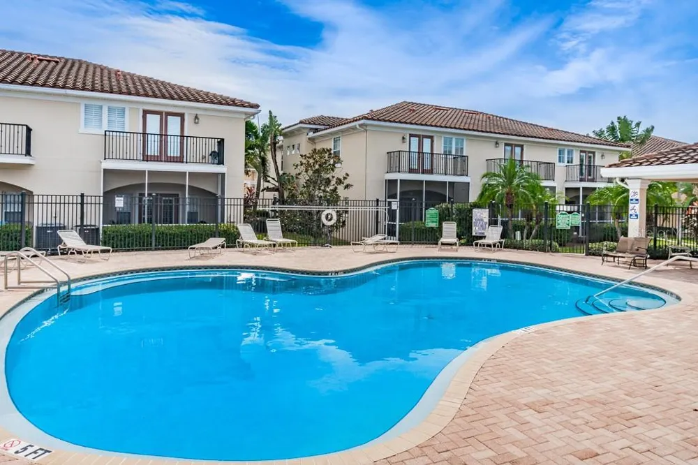 409 BARCELONA DRIVE St Petersburg, FL 33716