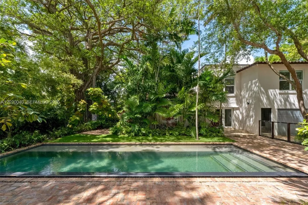5812 Alton Rd Miami Beach, FL 33140