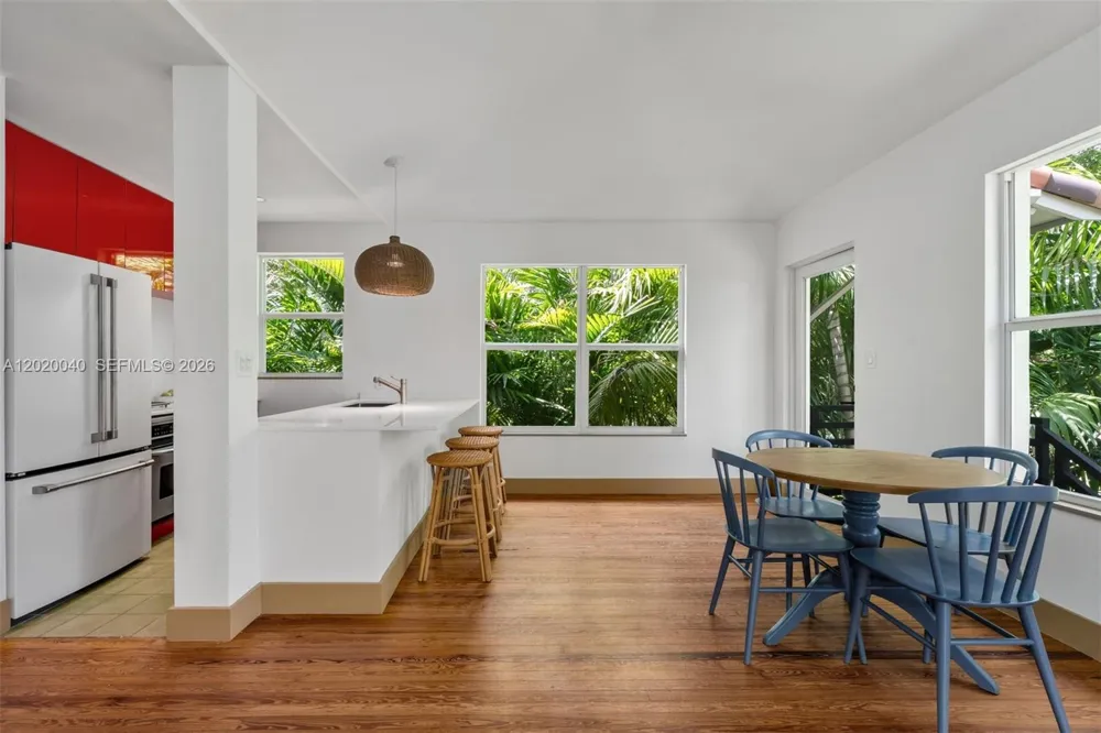 5812 Alton Rd Miami Beach, FL 33140